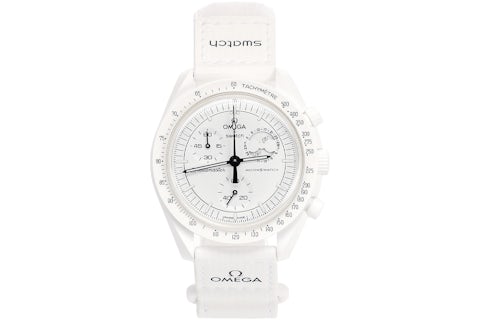 SWATCH SO33W700 MISSION TO THE MOONPHASE FULL MOON WHITE Snoopy