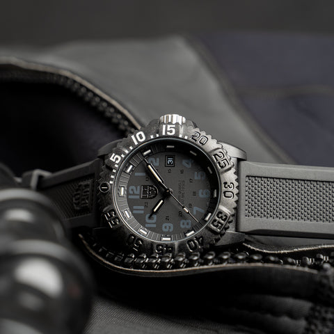 Luminox 3051_173 Watch - NAVY SEAL COLORMARK 3050 SERIES Ref.3051.GO.NSF (Image 4)