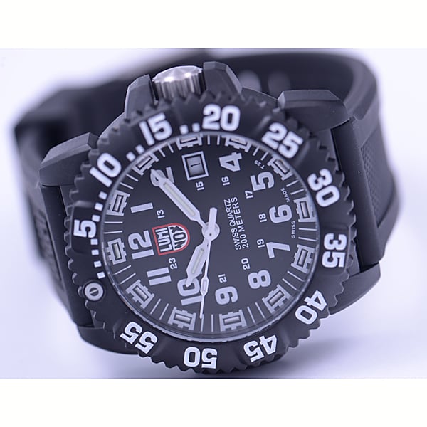 LUMINOX 3051 Watch - NAVY SEAL COLORMARK 3050 SERIES Water Resistant Classic Design with 2 Year Warranty and Durable Build (I