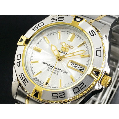 CITIZEN Q997 304 Eco Drive Solar Powered Water Resistant Classic Men's Watch with Date Function and Stainless Steel Band