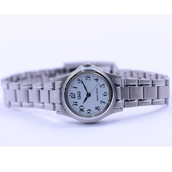CITIZEN W379-204 Watch (Image 3)