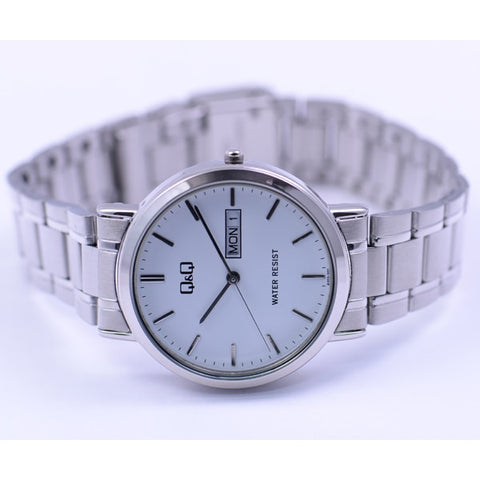 CITIZEN A202 201 Elegant Wristwatch with Day and Date Display, Durable Stainless Steel, Water Resistant Design for Everyday Use