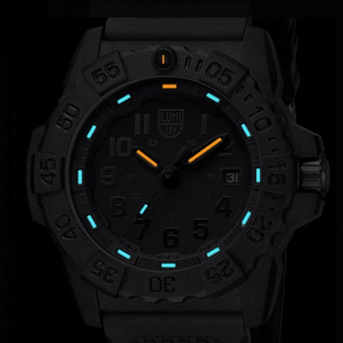 LUMINOX 3501.BO Watch - Navy SEAL BKOUT QT Rubber Watch | Durable & Water-Resistant Timepiece (Image 2)