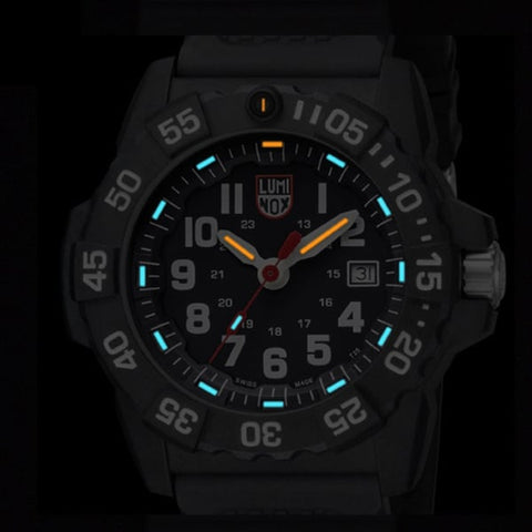 LUMINOX 3502 Watch - Navy SEAL BK QT Carbon Belt [Parallel Import] (Image 3)