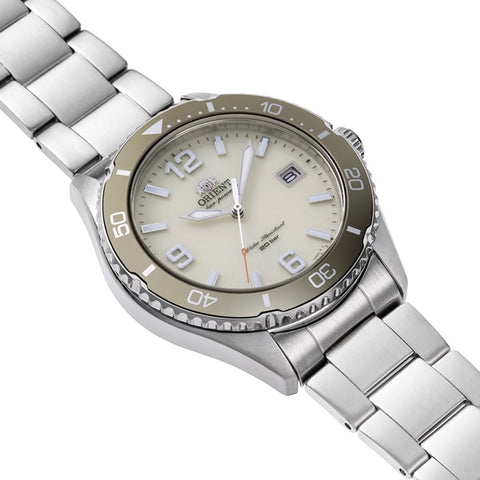ORIENT RN-WJ0003S Watch - Men's Sports Mako 40 Diver Design Solar-Powered Metal Band Watch (Image 2)