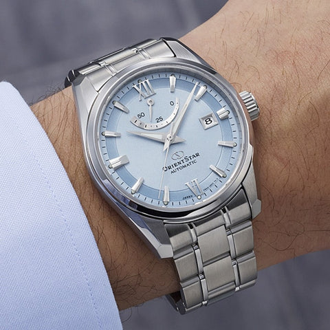 ORIENT RK AU0109L Stainless Steel Men's Automatic Watch with Manual Winding, Contemporary Design and Reliable Performance