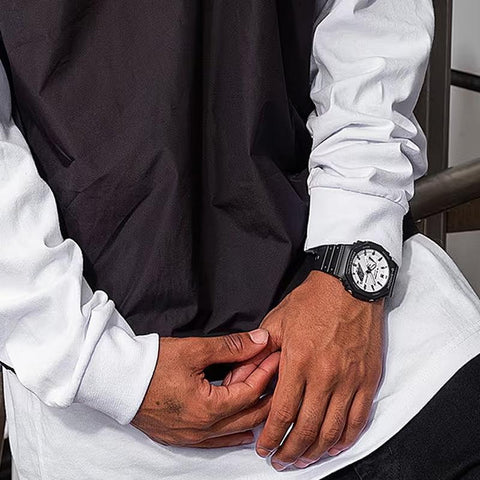 Casio Men's G-SHOCK Black and Brilliant White Series GA-2100WD-1AJF Watch