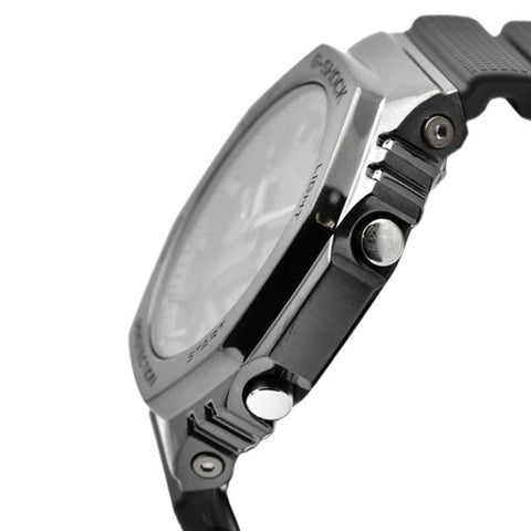 Casio Men's G-SHOCK Metal Covered Series Blackout GM-2100BB-1AJF