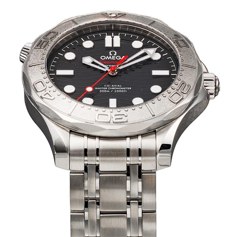 Omega DIVER 30 0M CO-AXIAL MASTER CHRONOMETER 42 M?M