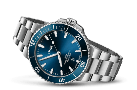 Oris 01-733-7789-4135-07-8-23-04PEB Watch - Aquis Date (Image 2)