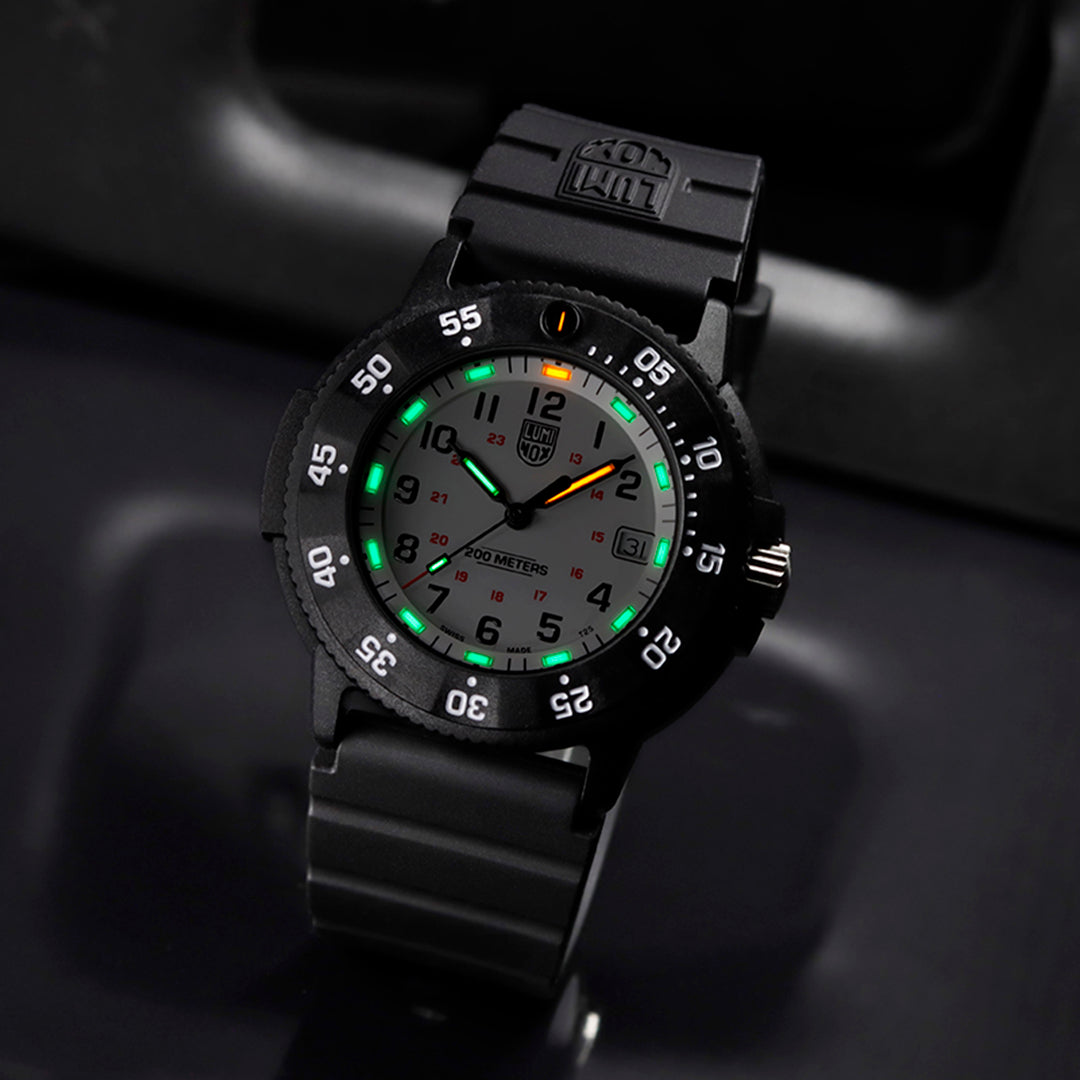 Luminox 3007.EVO.S Watch - ORIGINAL NAVY SEAL 3000 EVO SERIES Ref. (Image 6)