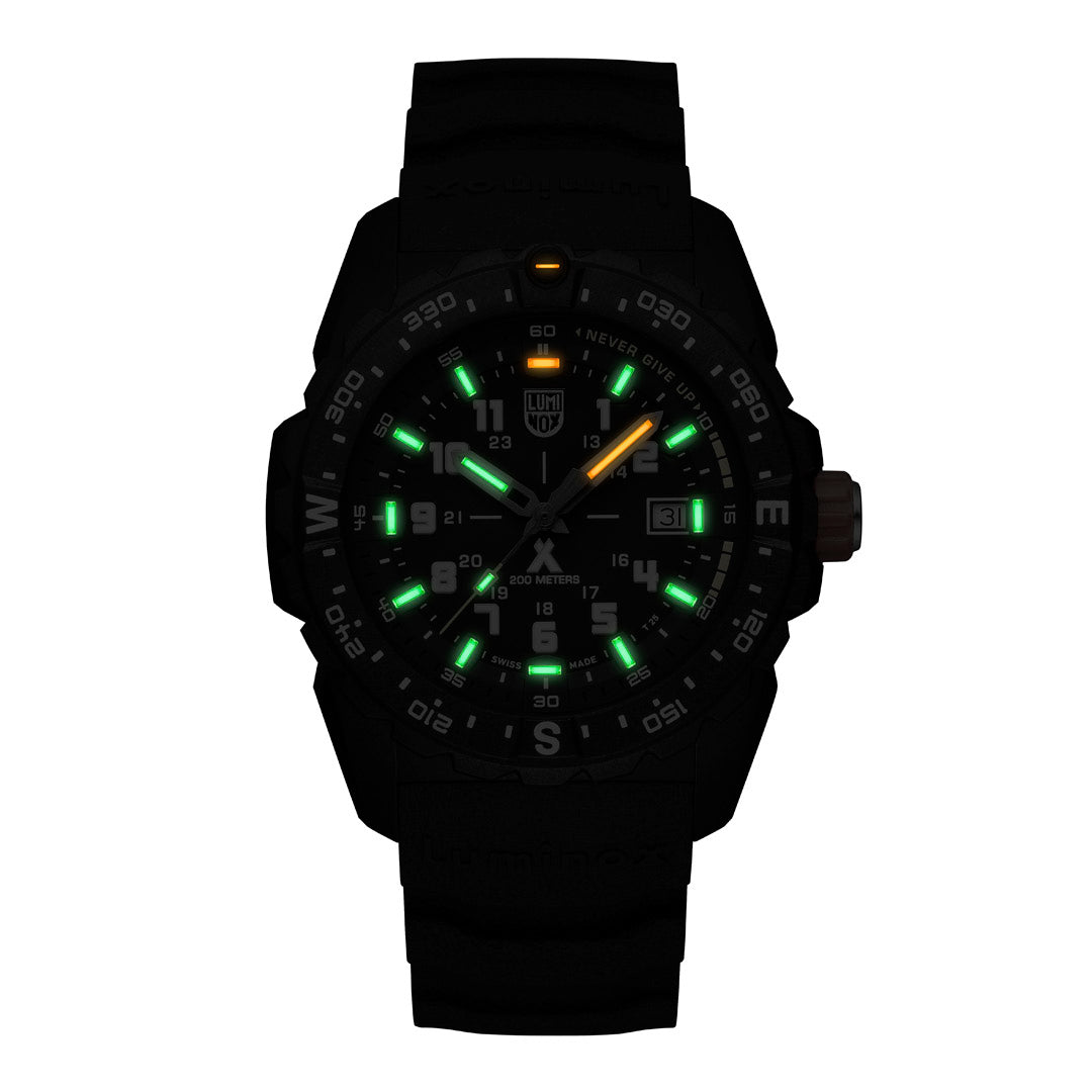 Luminox 3735 Watch - BEAR GRYLLS MOUNTAIN 3730 SERIES Ref. (Image 3)