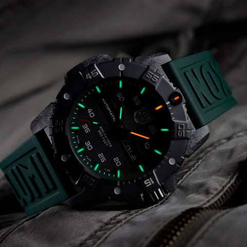 Luminox 3877 Watch - MASTER CARBON SEAL AUTOMATIC 3860 SERIES Ref. (Image 6)