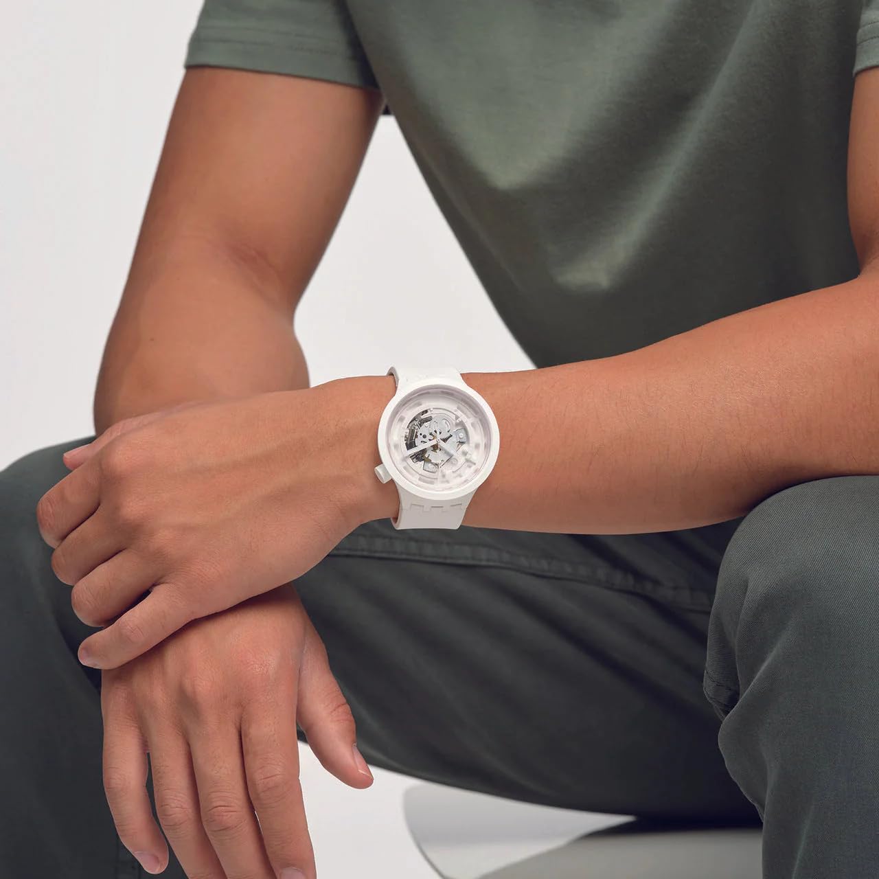 SWATCH SB03W100 WATCH