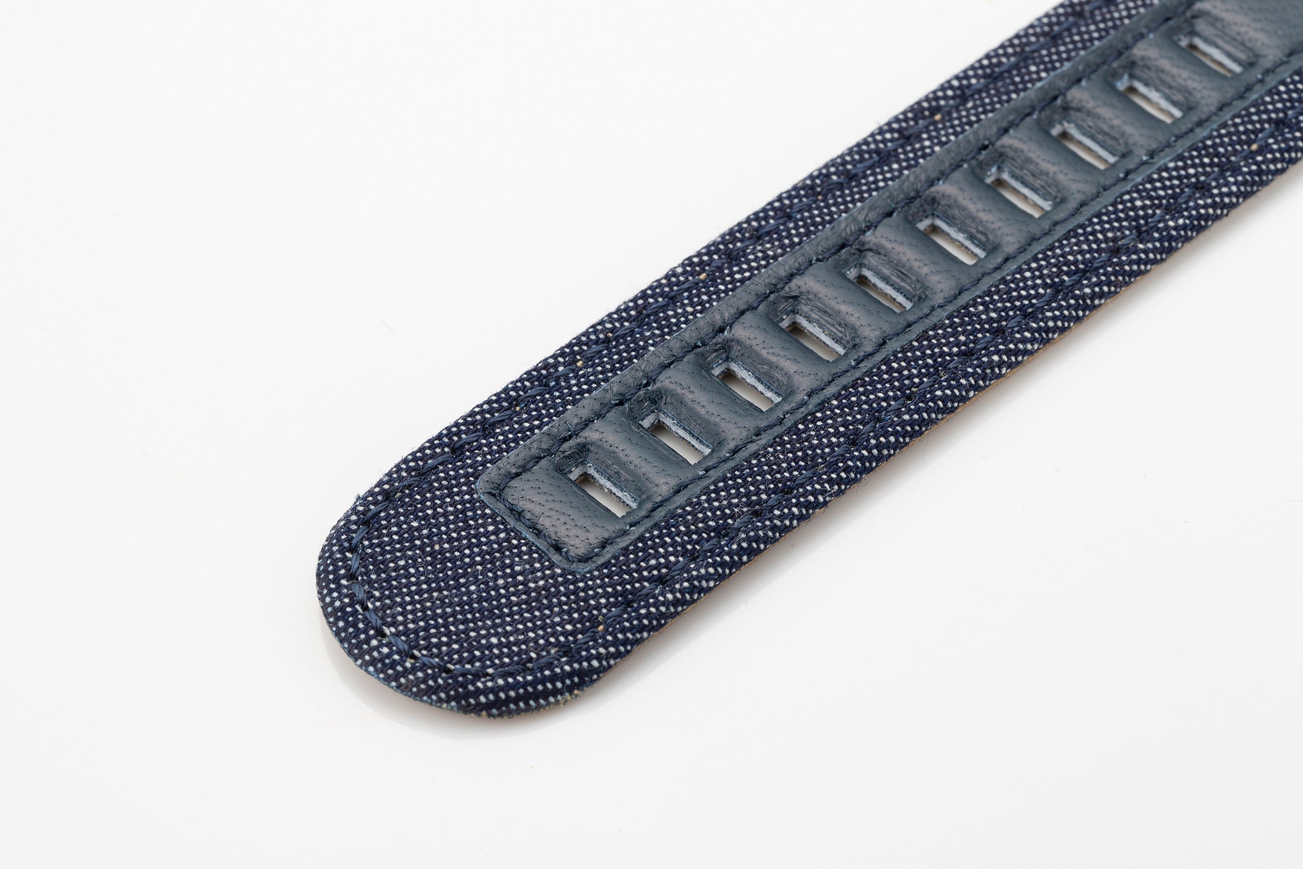 Luminox 08010132 Watch - BIG JOHN Strap vol.1 24mm (Image 5)