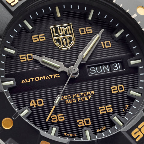 Luminox 3865.GOLD.LTD Watch - MASTER CARBON SEAL AUTOMATIC 3860 SERIES (Image 4)