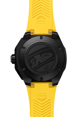 TAG Heuer CBZ2081.FT8092 Watch - Swiss Quartz Movement Water Resistant 200m Black Rubber Strap Classic Design