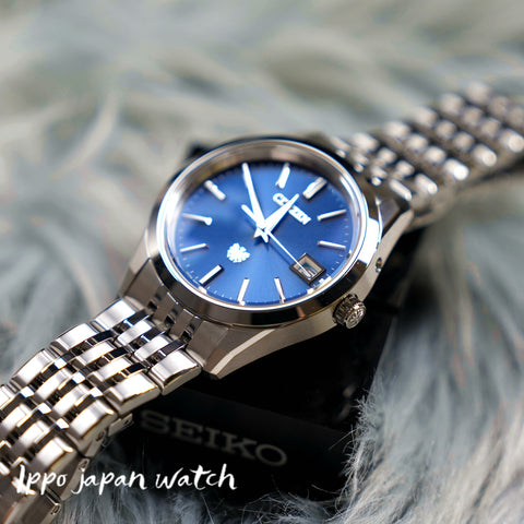CITIZEN The Citizen AQ4100-57L Photovoltaic eco-drive Super Titanium watch - IPPO JAPAN WATCH 