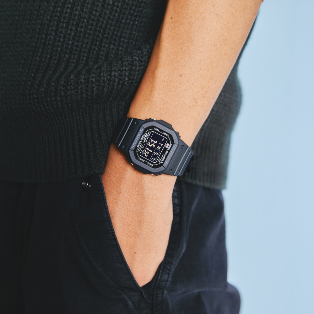 Casio Men's G-SHOCK 20 Bar Waterproof Solar Radio GW-M5610