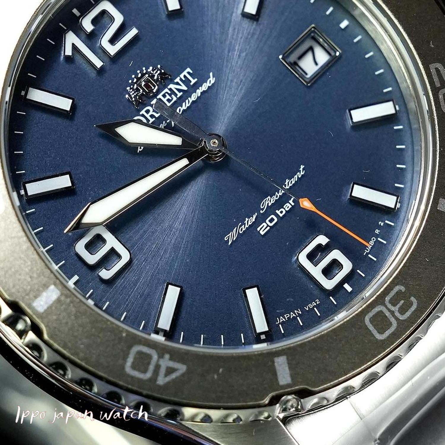ORIENT RN-WJ0002L Watch - Men's Sports Mako 40 Diver Design Solar Powered Metal Band Watch (Image 4)