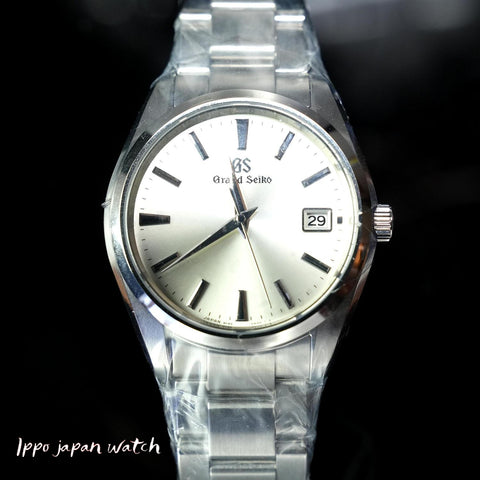 Ref.SBGP009 Day Date 9FQuartz SS 40MM With Genuine box and Warranty watch