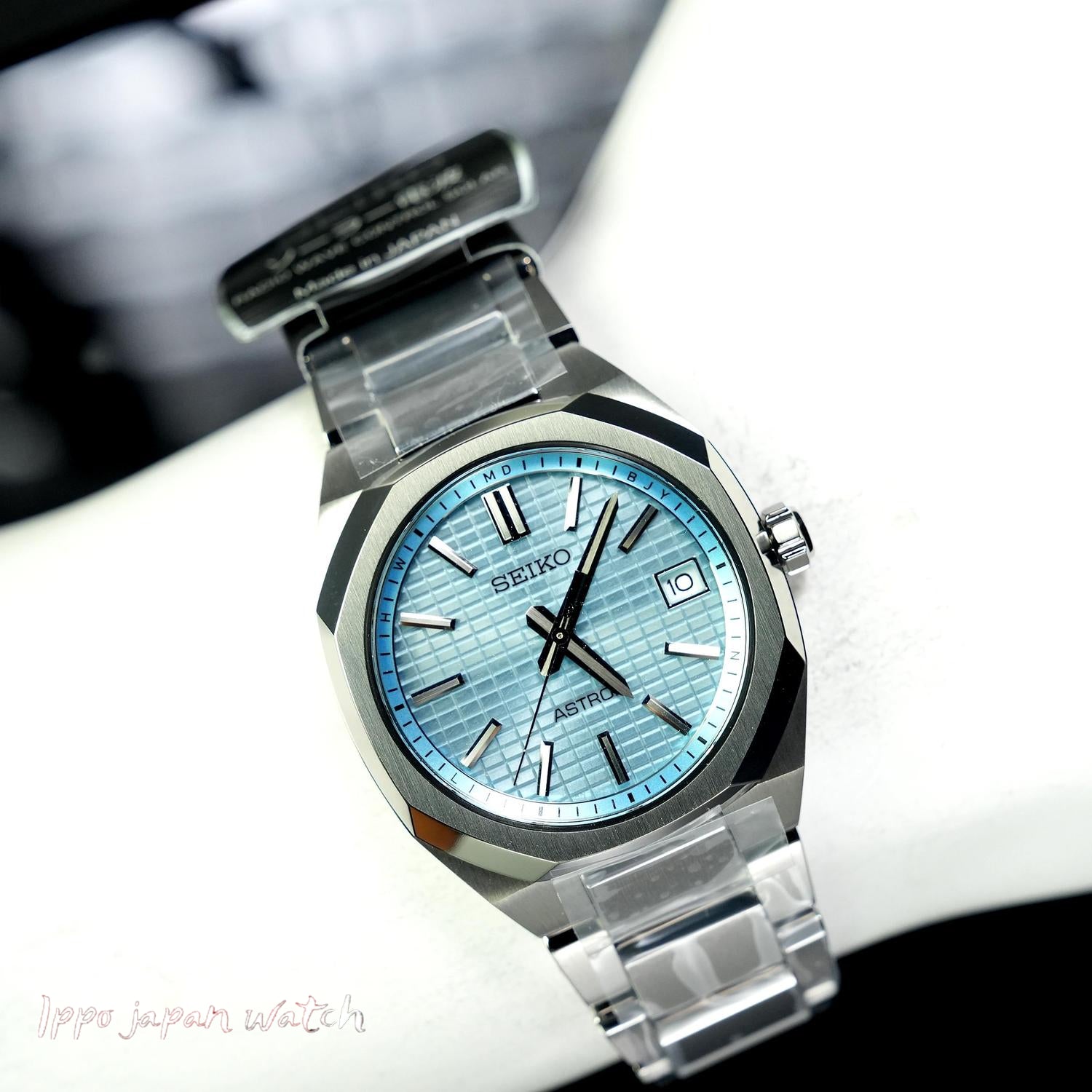 Seiko Astron SBXY103 NEXTER analog Eco-Drive radio titanium strap