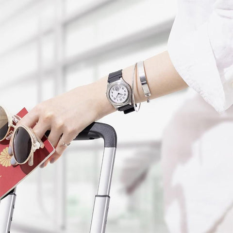 Casio Women's Wave Ceptor LWA-M145 Series Solar-Powered Radio Controlled Watch with Multi-Band 6 and Rubber Band LWA-M145-1AJF