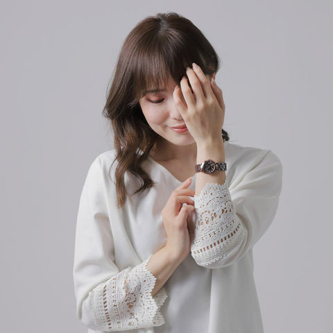 MJ0681 Solar-Powered Women's Watch - Eco-Friendly Design - No Battery Changes Needed - Elegant Style for Every Occasion