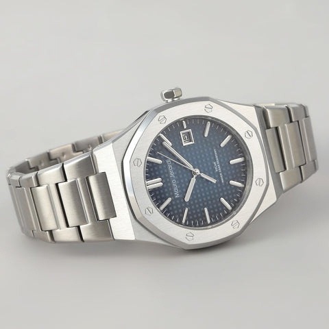 Mauro Gelardi MJ0732 Watch - Solar-Powered Eco-Friendly Men's Watch Stylish Design Water Resistant Lightweight Comfort (Image