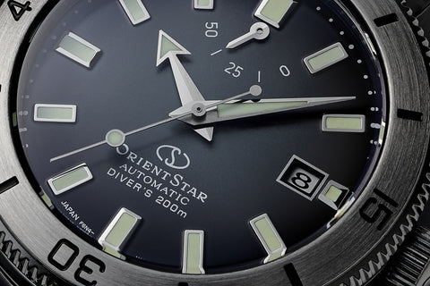ORIENT RKAU0503N Limited Edition 75th Anniversary 200m Water Resistant Automatic Diver's Watch with Date Function