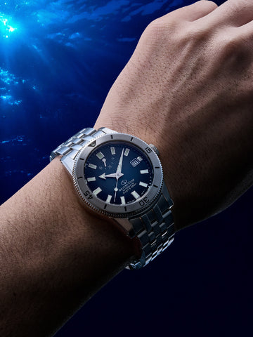 ORIENT RKAU0503N Limited Edition 75th Anniversary 200m Water Resistant Automatic Diver's Watch with Date Function
