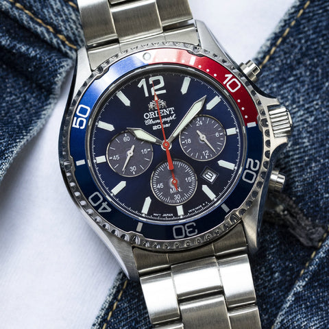 ORIENT RN-TX0201L Watch - Men's Mako Sports Diver Design Chronograph Solar Powered Metal Band Watch (Image 6)