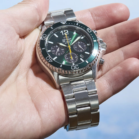 ORIENT RN-TX0204E Watch - Men's Sports Mako Diver Design Chronograph Solar Powered Metal Band Watch (Image 5)