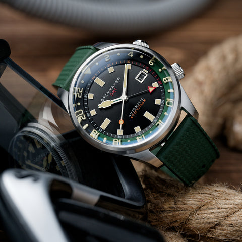 SPINNAKER SP-5121-44 Bradner GMT Automatic 2-Year Warranty Black Green Strap Water Resistant Stylish Design