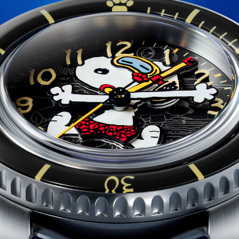Other Overseas Manufacturers SP-5186-01 Limited Edition Snoopy Design Automatic Movement Water Resistant 2-Year