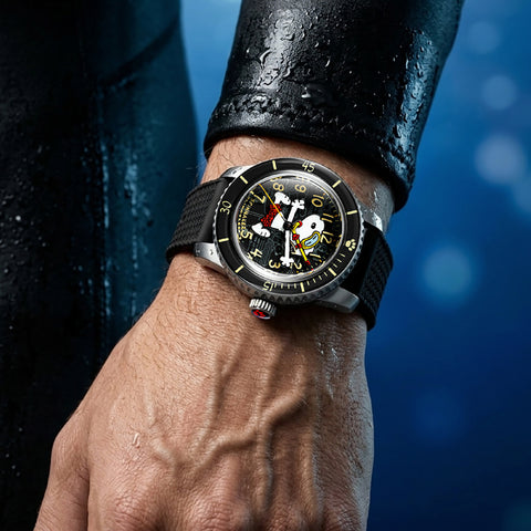 Other Overseas Manufacturers SP-5186-01 Limited Edition Snoopy Design Automatic Movement Water Resistant 2-Year