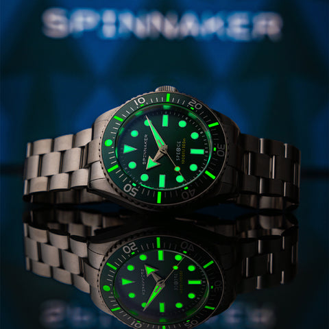 SP509788-N Spence 300 Green 2-Year Warranty Water Resistant Stylish Design Durable Construction