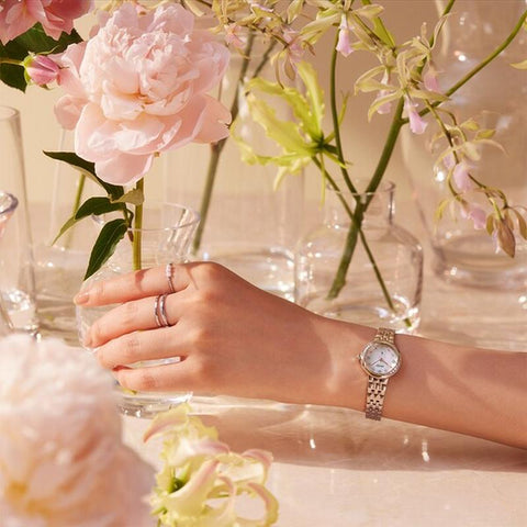 New Limited Ladies SSWA004 LUKIA Grow Holiday Season Limited Watch