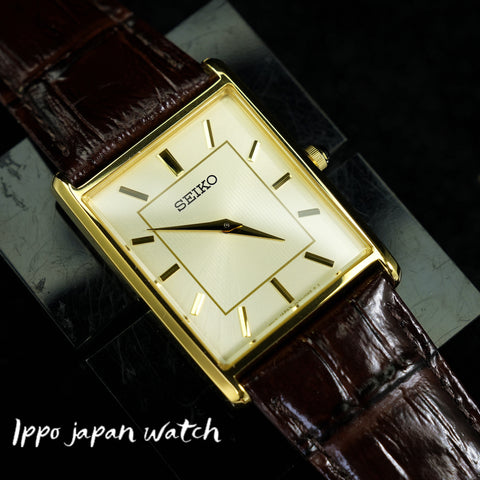 Seiko SWR064 Essentials Quartz Light Champagne Dial Men's Watch