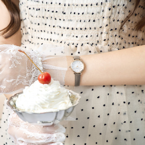 THN24PTP Twinkle Heart White Pearl Elegant Design 1-Year Warranty Water-Resistant Stylish Timepiece