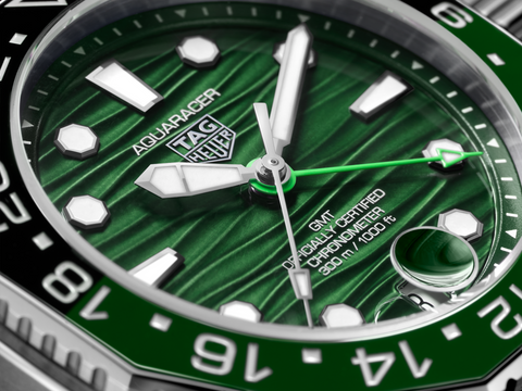TAG Heuer WBP5115.BA0013 Watch - Professional Dive Watch 300m Water Resistance Swiss Automatic Movement Sapphire Crystal (Ima