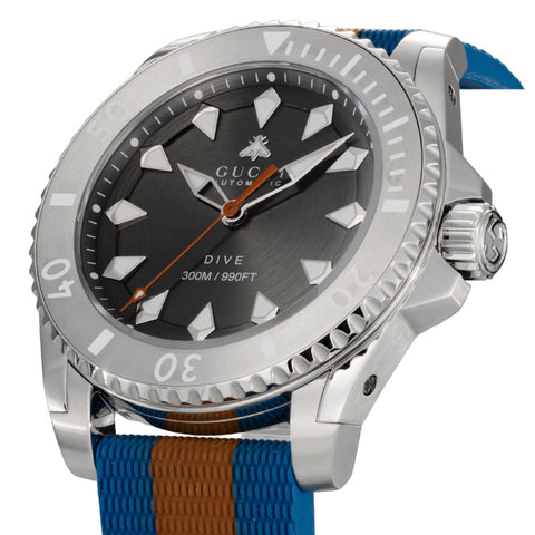 GUCCI YA136352 Dive 2-Year Warranty Gray Stainless Steel Water Resistant Elegant Design