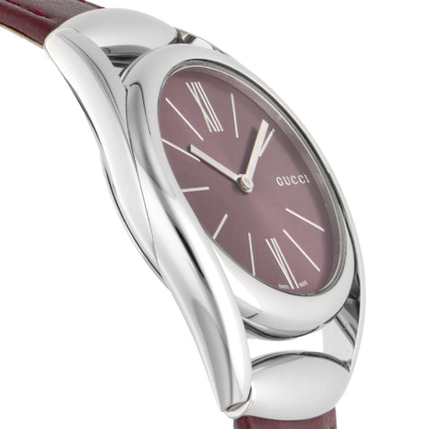 GUCCI YA139402 Horsebit Red Leather Strap Swiss Movement 2-Year Warranty Elegant Design