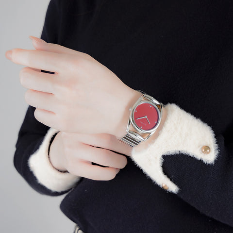 GUCCI YA139411 Luxury Swiss Movement Stainless Steel Case Elegant Design Water Resistant