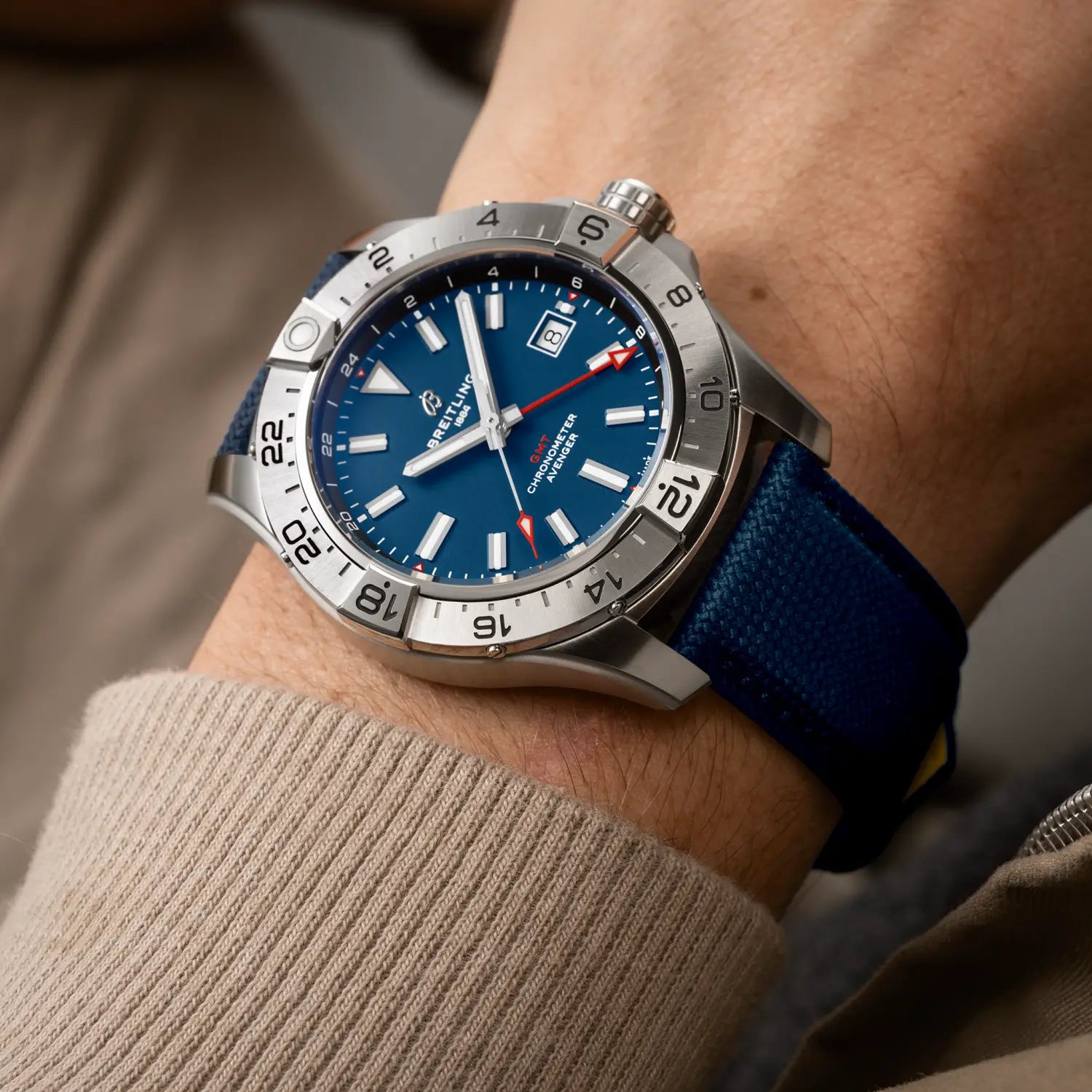 Breitling A32320101C1X1 Watch - Chronograph Sapphire Crystal Stainless Steel Water Resistant Elegant Design (Image 5)