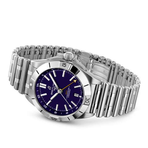 Breitling A32398D31Q1A1 Watch - GMT 40 NFL Watch Japan Official (Image 3)