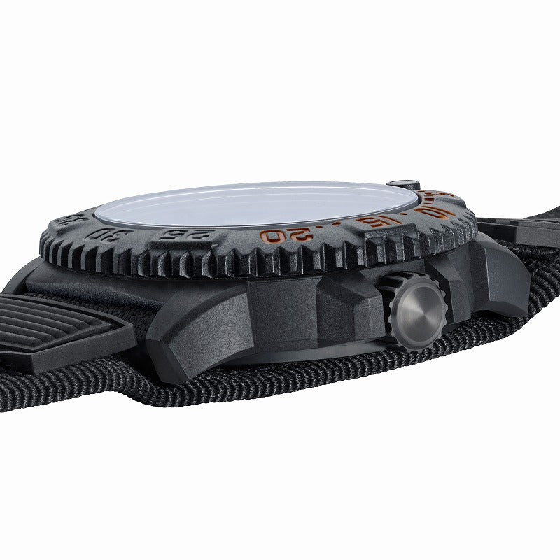Luminox 3051.PIR.LE Watch - NAVY SEAL COLORMARK 3050 SERIES Ref. (Image 4)
