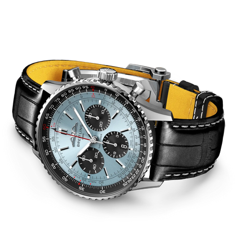 Breitling AB0138241C1P1 Watch - B01 Watch Japan Official (Image 3)