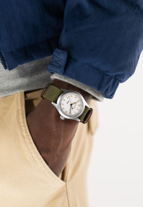 Hamilton H69401910 Watch - Khaki Field Quartz 38mm (Image 8)