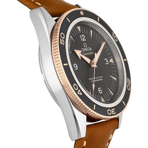 OMEGA Seamaster 300M Black (Case: Sedna Gold) 5-Year Warranty 233.22.41.21.01.002 [Parallel Import]